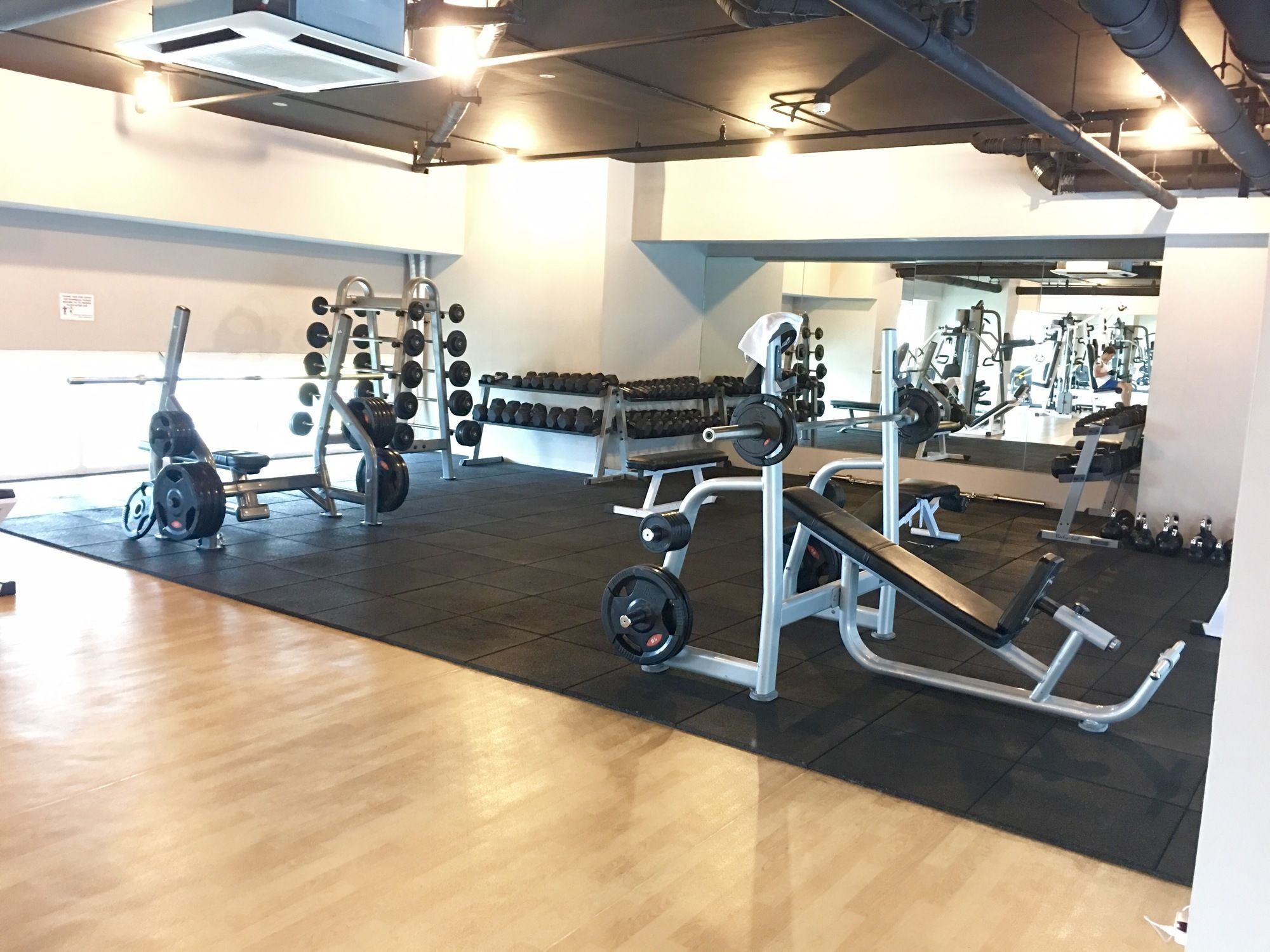 The Beacon Serviced Residences Makati City Luaran gambar