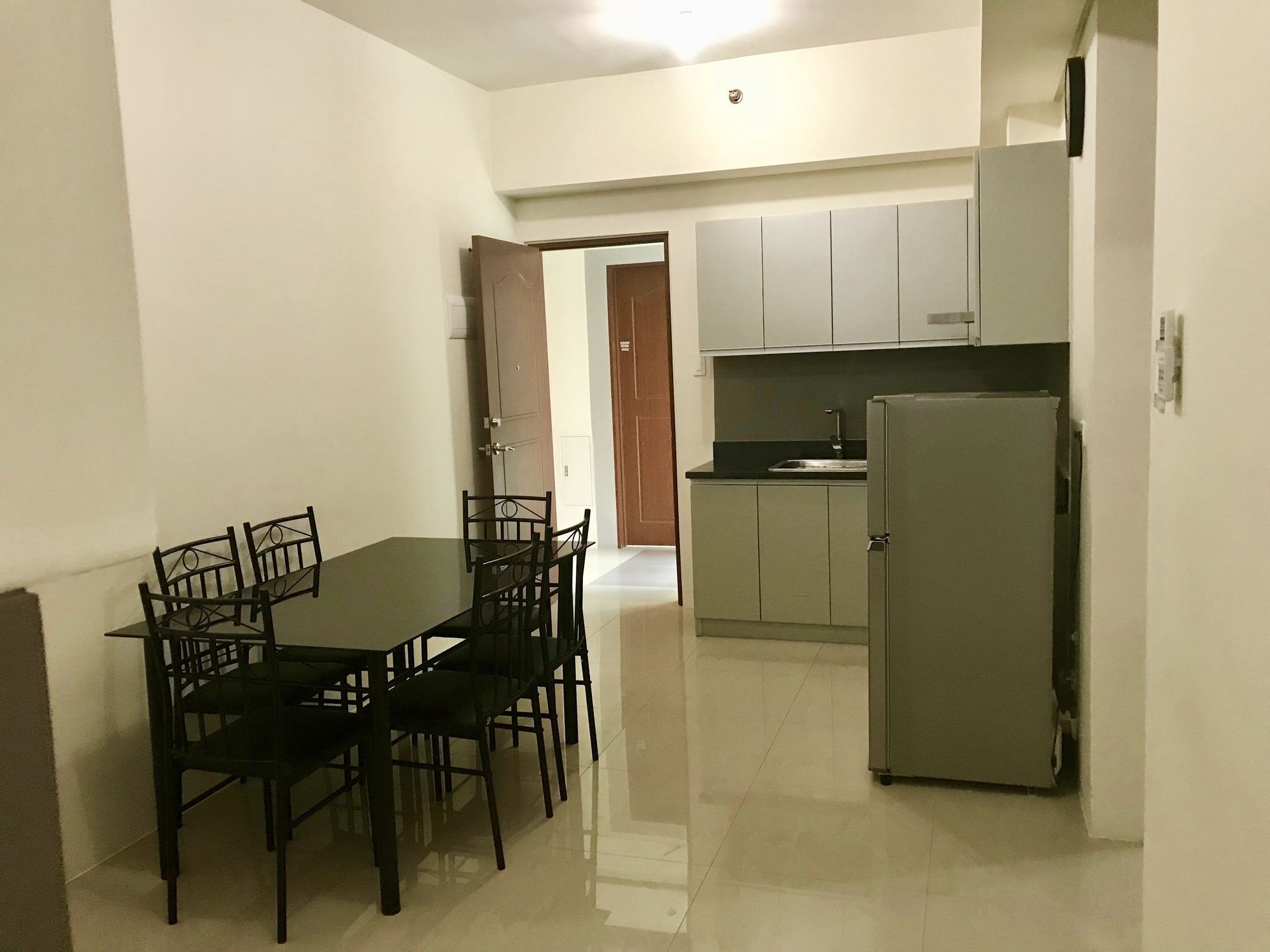 The Beacon Serviced Residences Makati City Luaran gambar