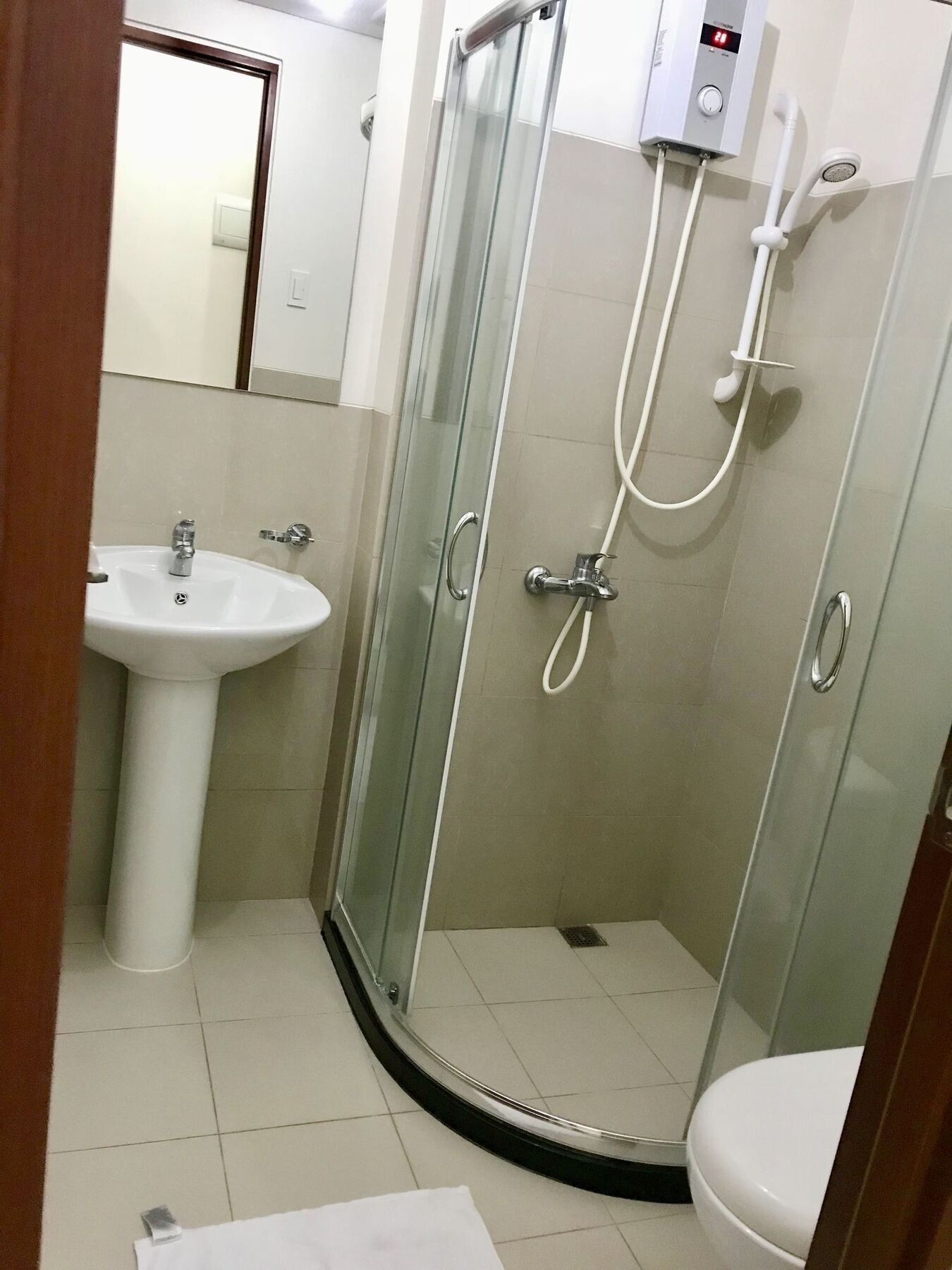 The Beacon Serviced Residences Makati City Luaran gambar