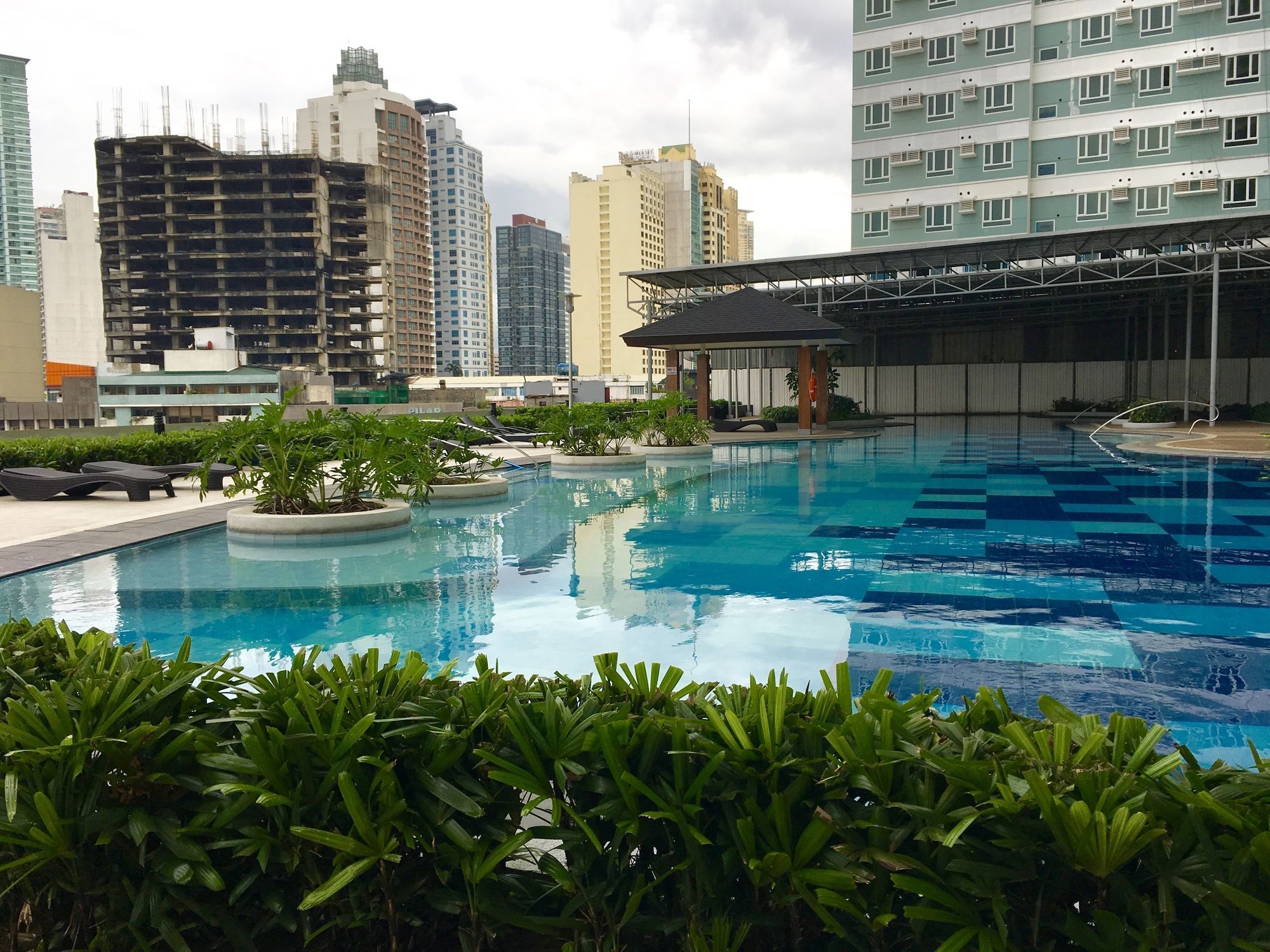 The Beacon Serviced Residences Makati City Luaran gambar